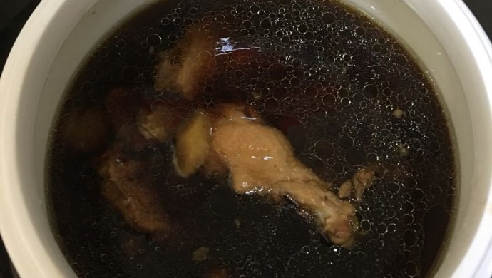 乌鸡白凤丸炖鸡