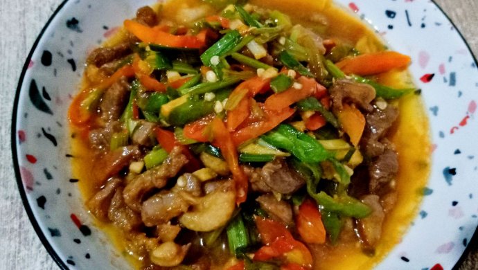 辣椒炒鸭肉
