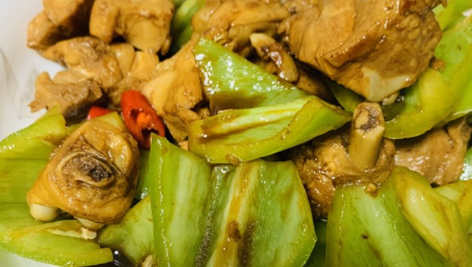 大鸡腿这么炒，下饭