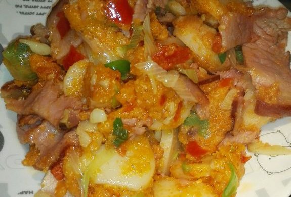 熏肉榨广椒