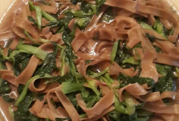 厚百叶炒鸡毛菜