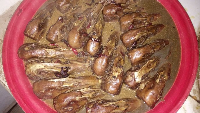 麻辣鸭头