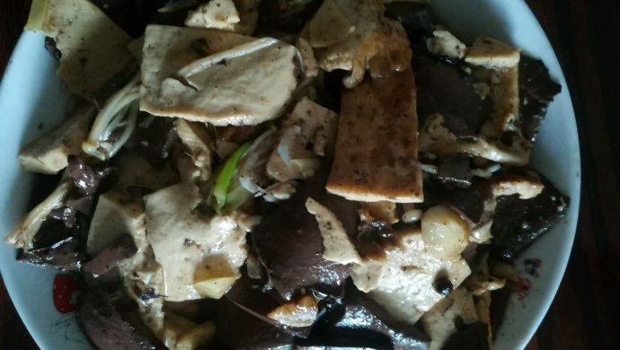 鸭血豆腐