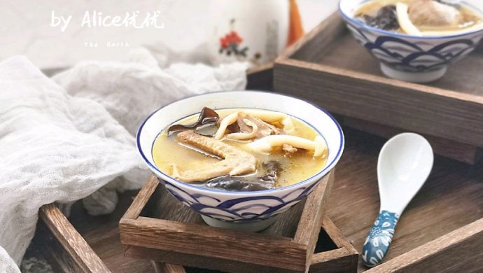 菌菇鸽子汤