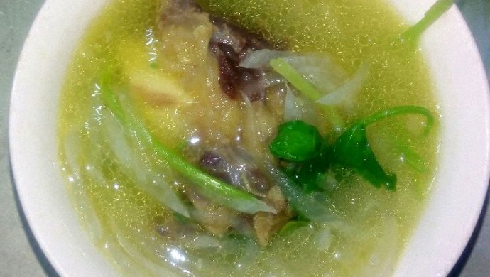 牛骨萝卜丝汤