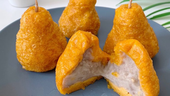 黄金“大鸭梨”点心