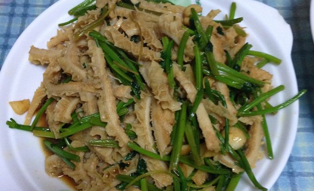 香菜炒牛肚