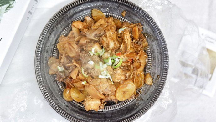 土豆干炖鸡架