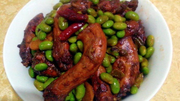 毛豆红烧鸡脖子