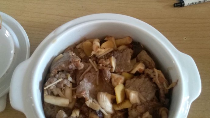 杂菇牛肉蒸饭