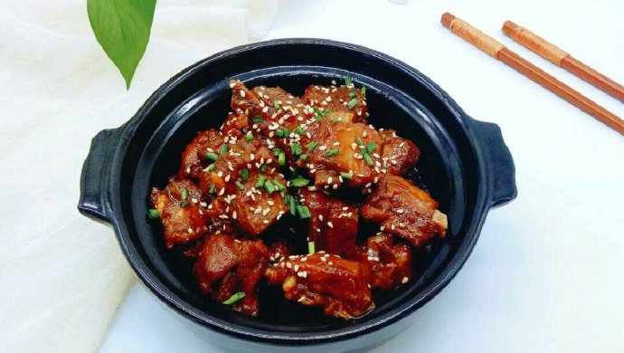 红烧排骨煲