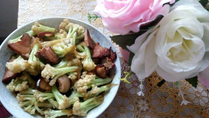 熏肉花菜快炒