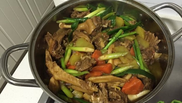 红焖鹅肉