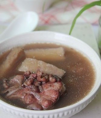 粉葛赤小豆龙骨汤