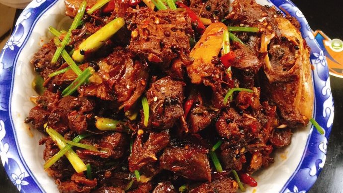麻辣兔肉