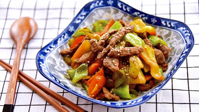 尖椒炒牛柳