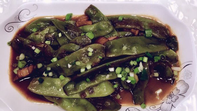 猪头肉炖油豆