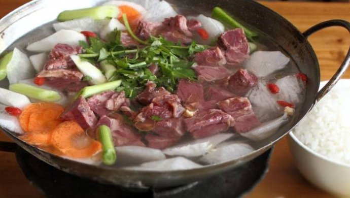 萝卜焖驴肉