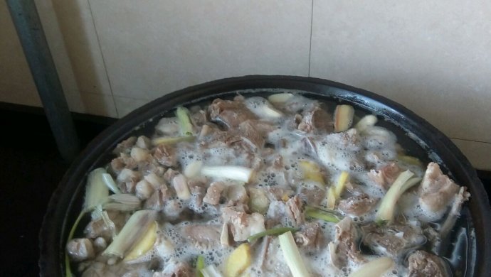 炖羊肉
