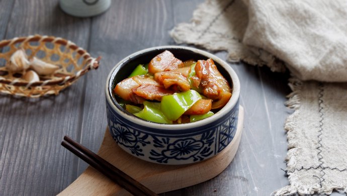 尖椒烩猪头肉
