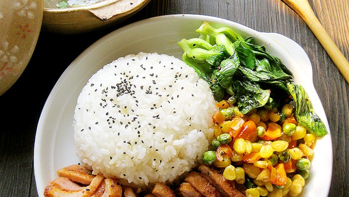 香煎黑椒鸭胸饭