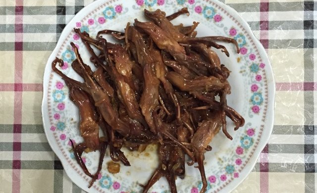 啤酒鸭舌