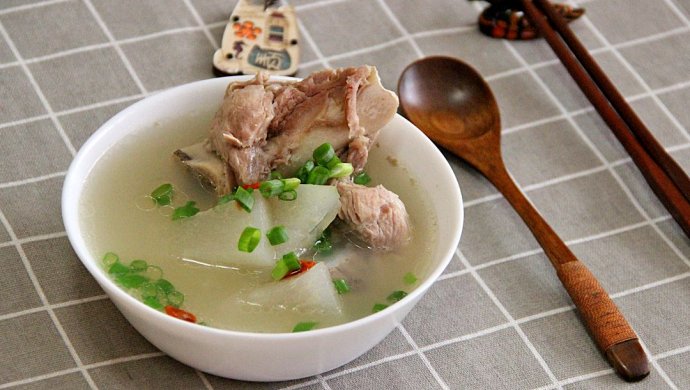 顺家私房菜――冬瓜筒骨汤