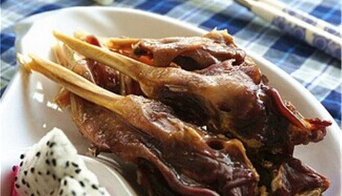 冬季的味道【广式腊鸭头】