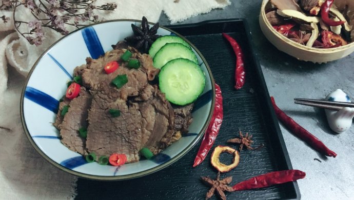卤牛腱子肉
