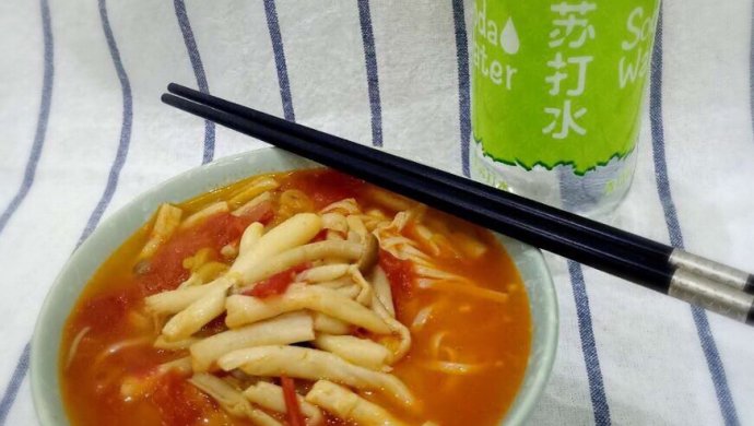 番茄菌菇牛骨汤面