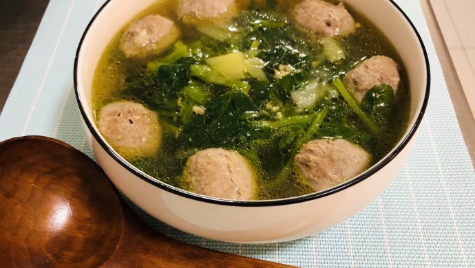 金蒜豌豆尖牛筋丸汤