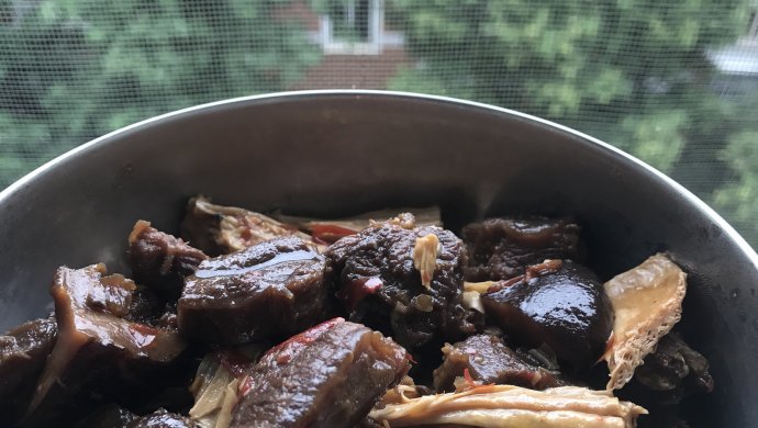 腐竹香菇烧牛腱