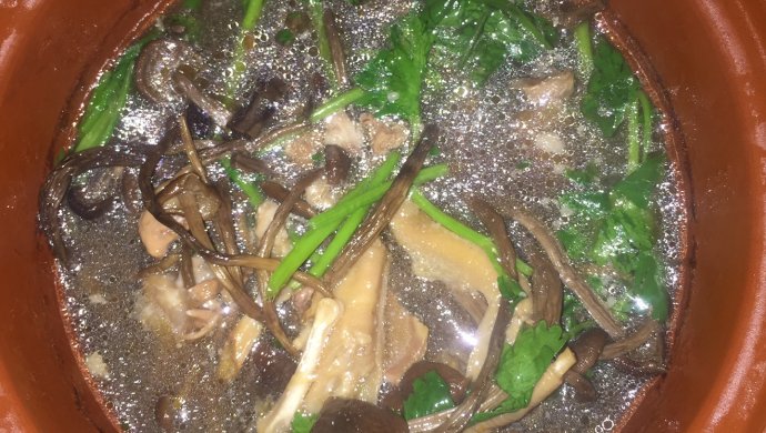 茶树菇炖鸭肉