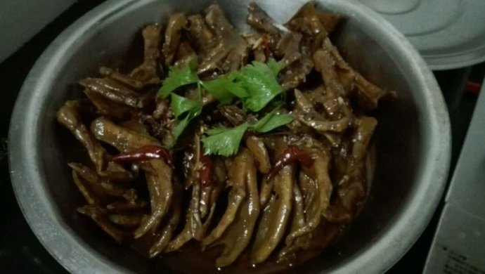 卤鸭头鸭掌