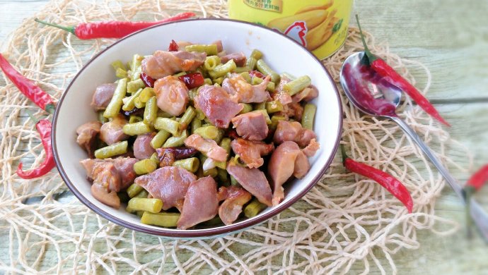 酸豆角炒鸡胗~附 腌酸豆角方法#鲜有赞 爱有伴