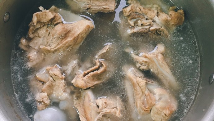 清煮猪骨棒
