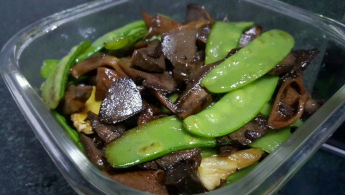 荷兰豆炒卤水鸭肾