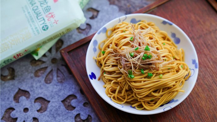 熏鸭拌面