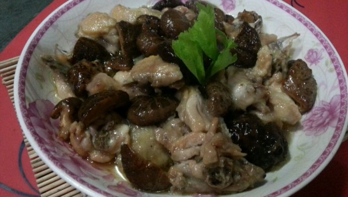 家常蒸菜:冬菇鸡肉美味蒸