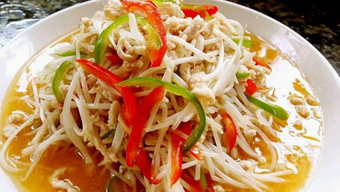 爱厨房之―― 绿豆芽炒鸡肉丝