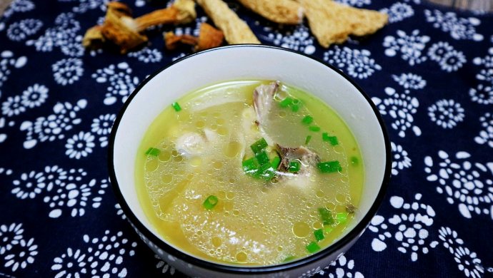 竹荪鸡汤