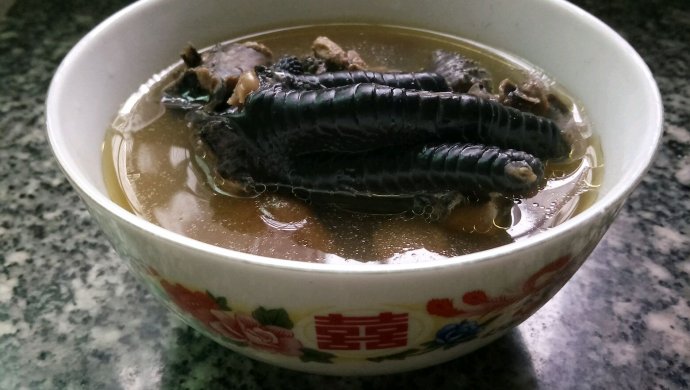 金钱菇煲乌鸡汤