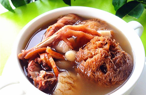 猴头菇煲鹧鸪祛湿汤―冬季暖身