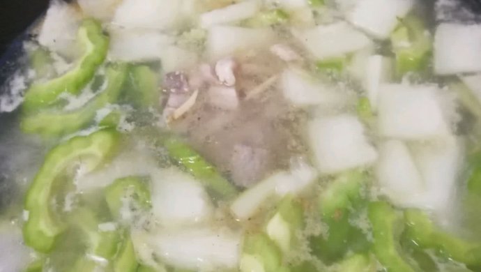 节瓜苦瓜汤