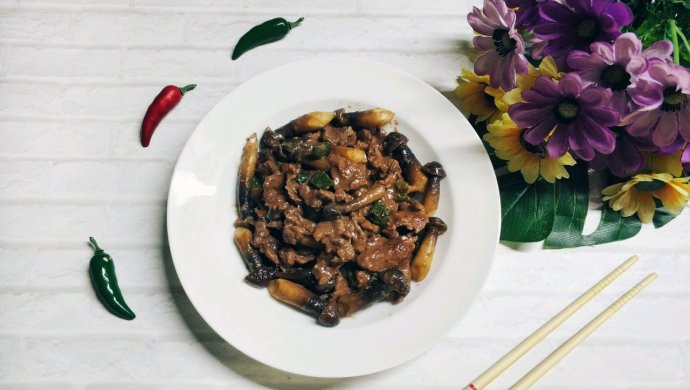 黑头鸡枞菌炒牛肉