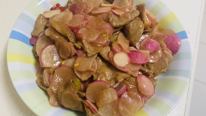 水萝卜炒牛肉