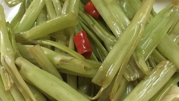醋溜通菜梗