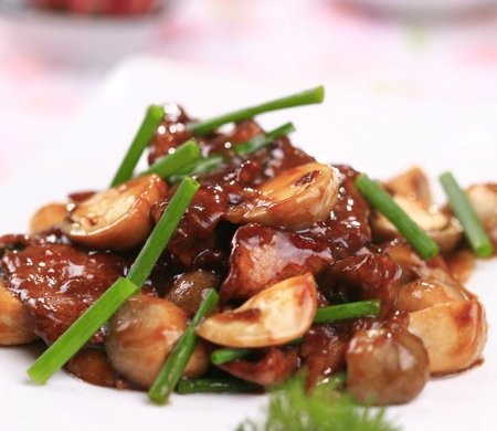 草菇蚝汁牛柳