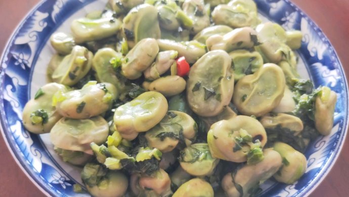 素食派之莴苣叶拌炒蚕豆