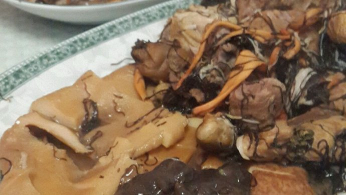 发财(发菜)好市(蚝市)开心(海参)煲(过年必备)